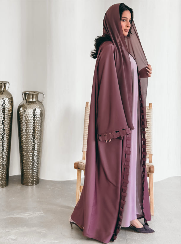 Plump Abaya with matching Inner Dress