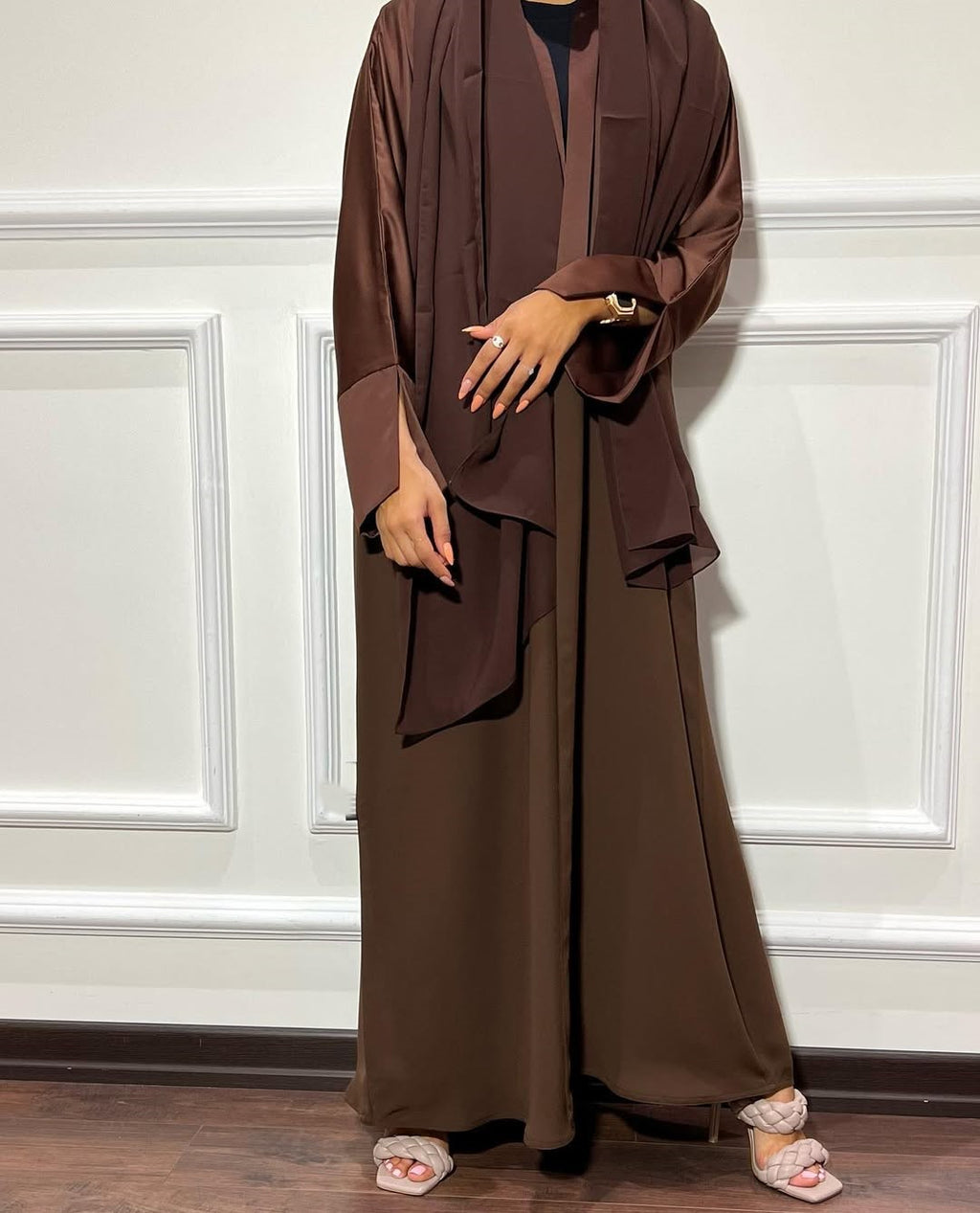 Satin Detailed Straight Abaya - Brown