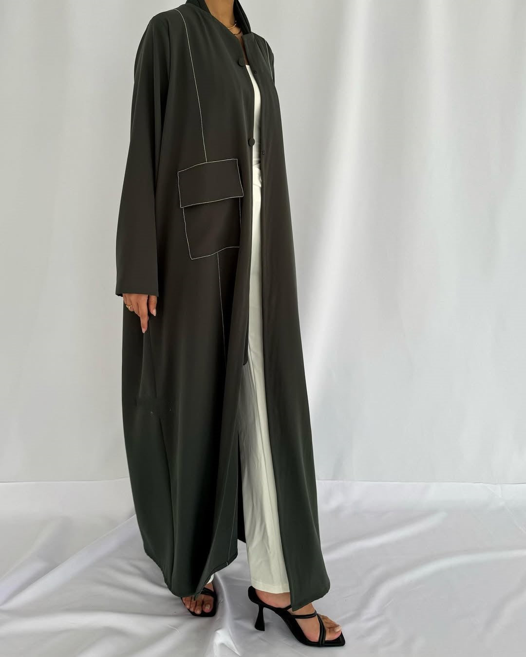 Blazer cut abaya in crepe - Green
