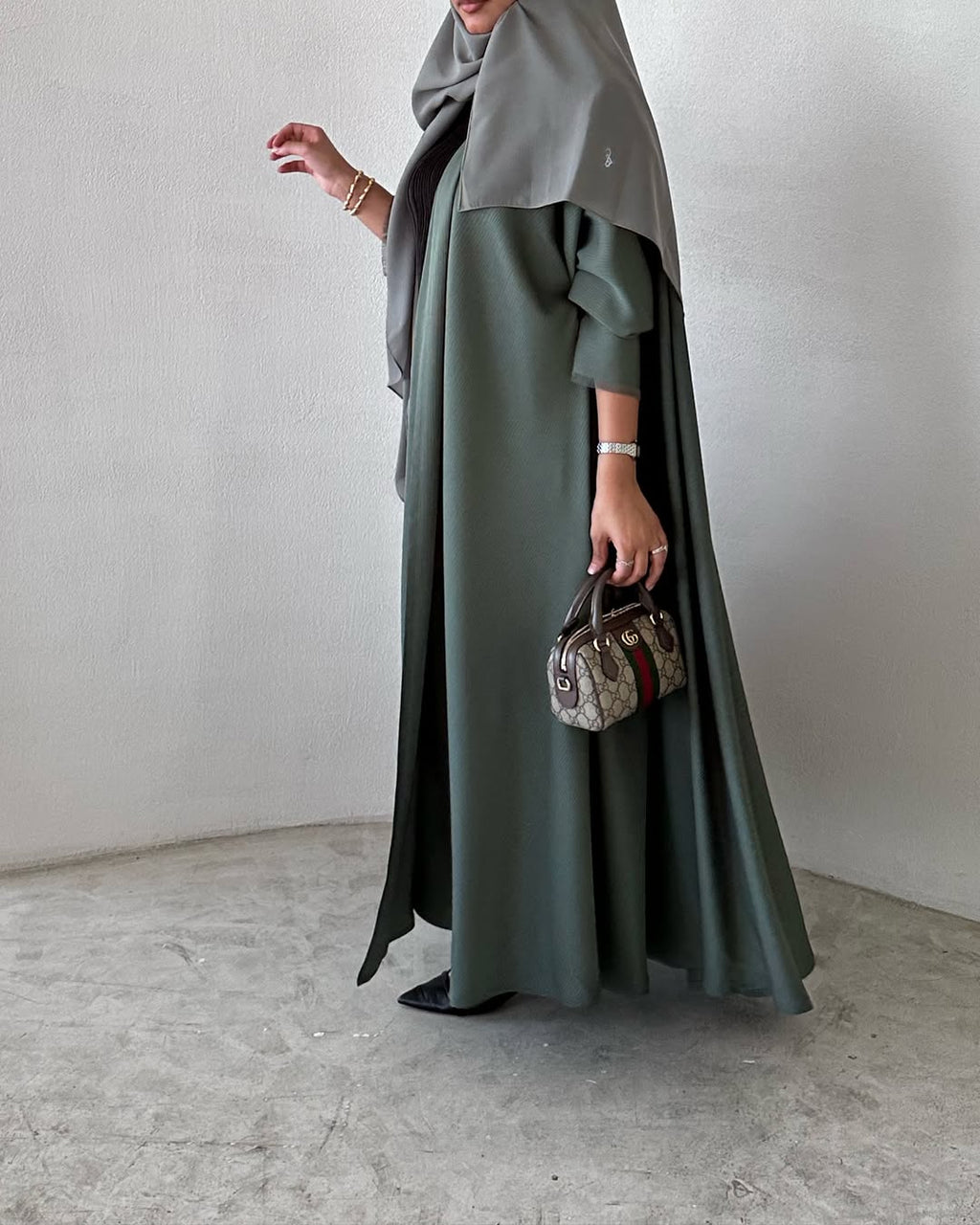 Cloche Cut Abaya - Green