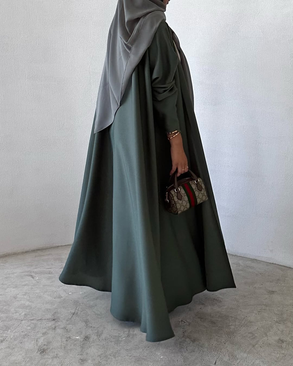 Cloche Cut Abaya - Green