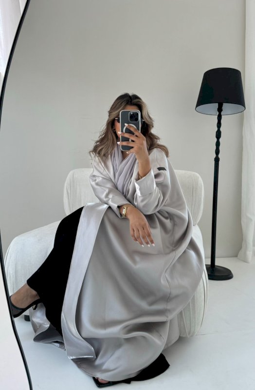 Grey Elegant Open Abaya
