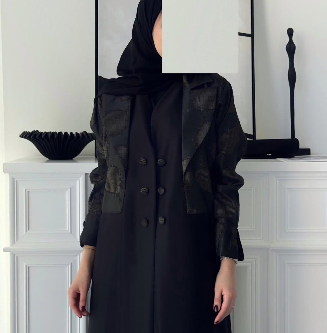 Elegant Two-Tone Open Abaya with Textured Overlay, black with Olive