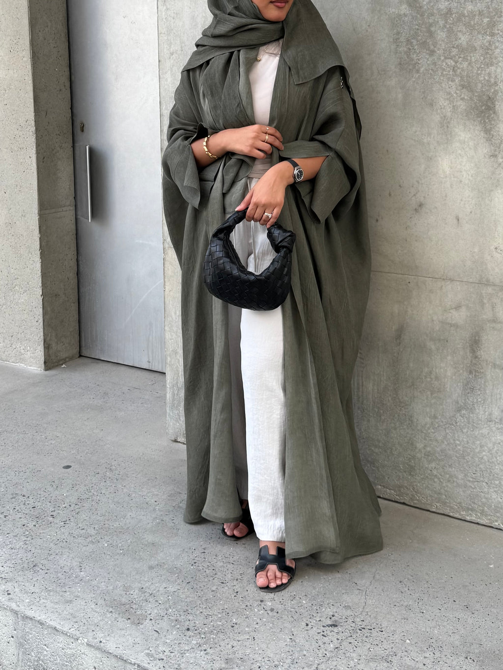 Turkish linen abaya, half-bisht cut - Green