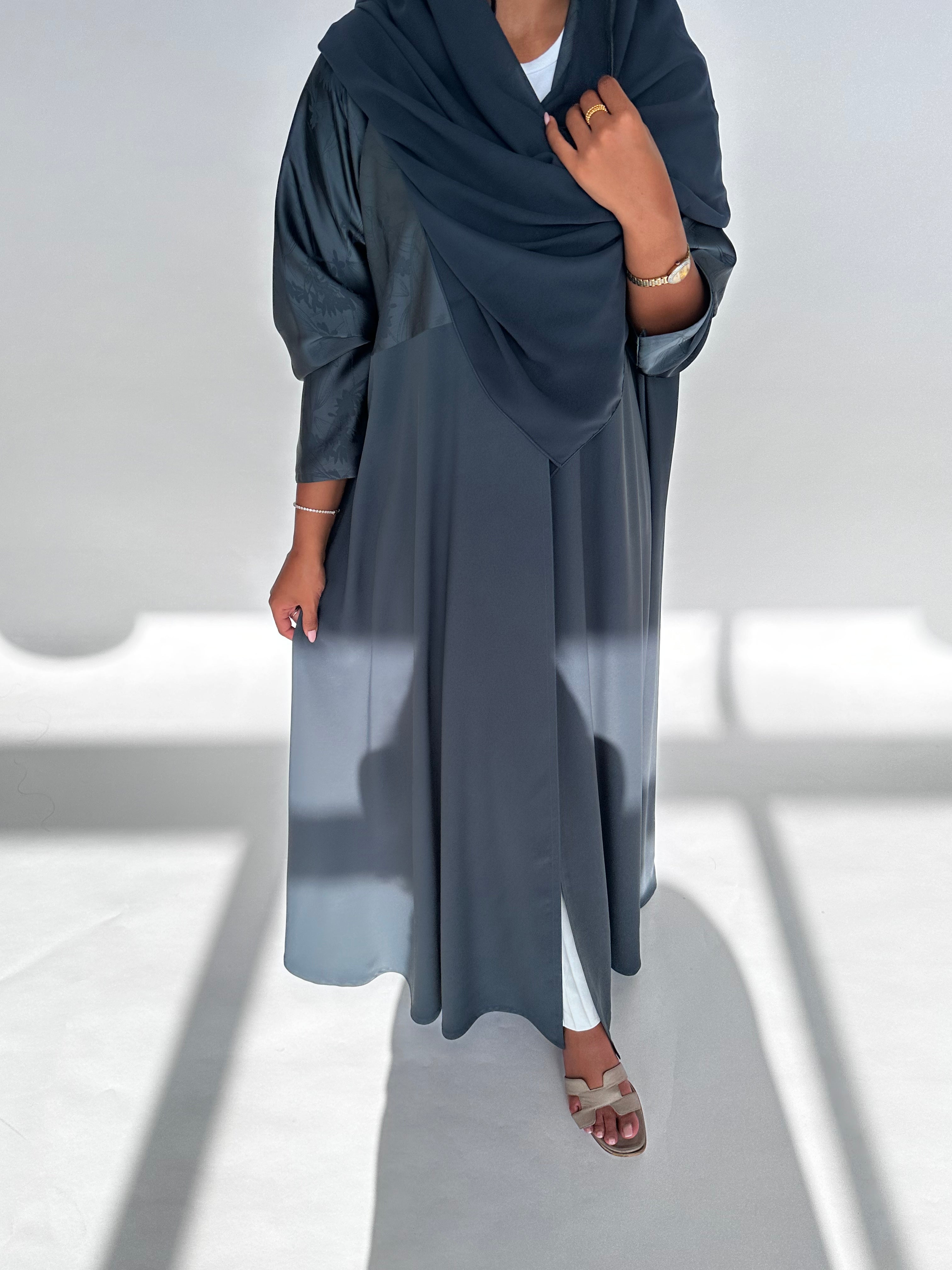 Flared cut with a collar Abaya - Green