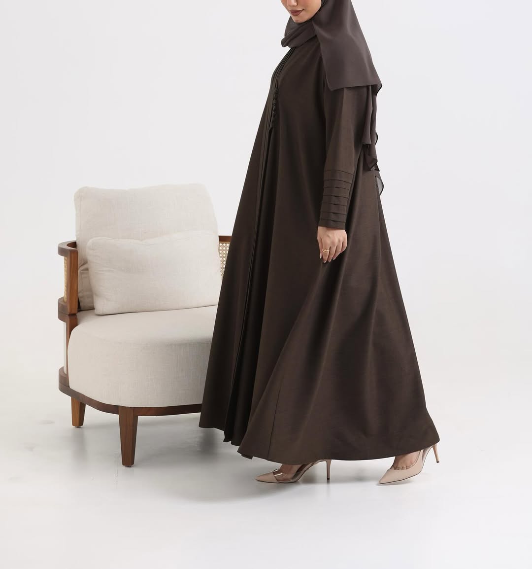 Brow Crepe pattern details Abaya