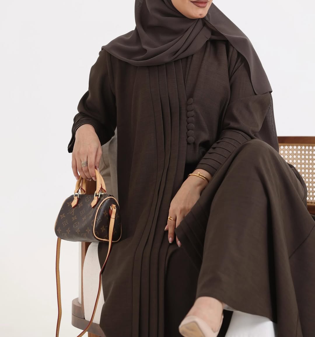 Brow Crepe pattern details Abaya