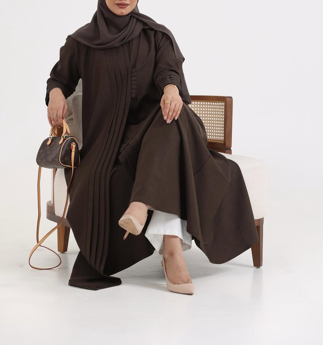 Brow Crepe pattern details Abaya