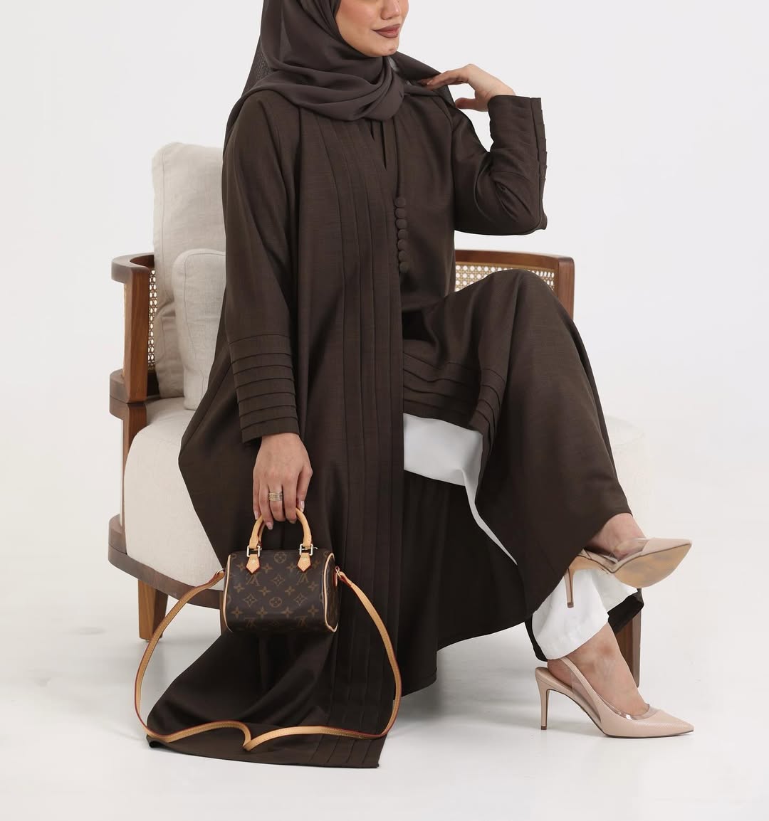 Brow Crepe pattern details Abaya