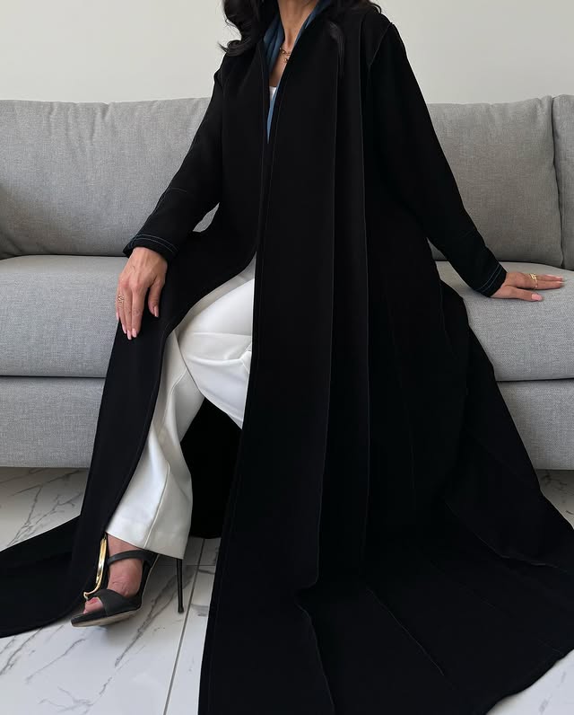 Black abaya with Teal contrast