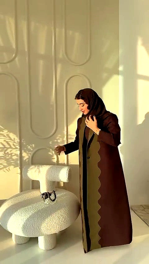 Two-Tone Elegant Abaya with Scalloped Detailing