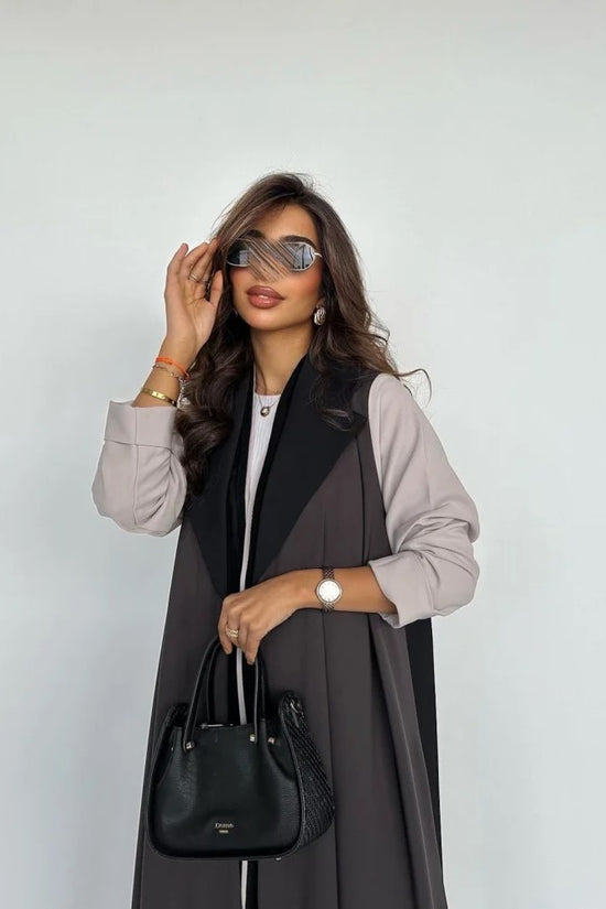 Contrast Panel Abaya
